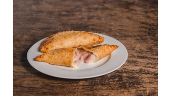 Empanada de jamón y queso. Receta y recomendaciones. Empanada de jamón y queso. Receta y recomendaciones.
