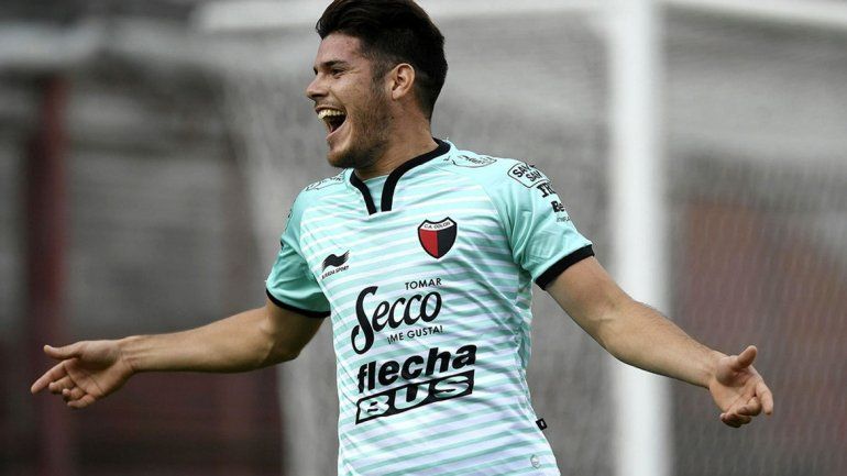 Colón sorprendió a Argentinos Juniors y es uno de los escoltas de Boca