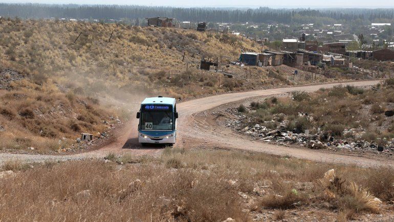 El colectivo extendió su recorrido por más cuadras en la segunda meseta.