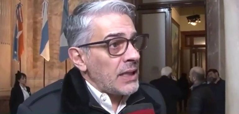 Pablo Echarri cruzó con bronca a Alberto Fernández. Pablo Echarri cruzó con bronca a Alberto Fernández.