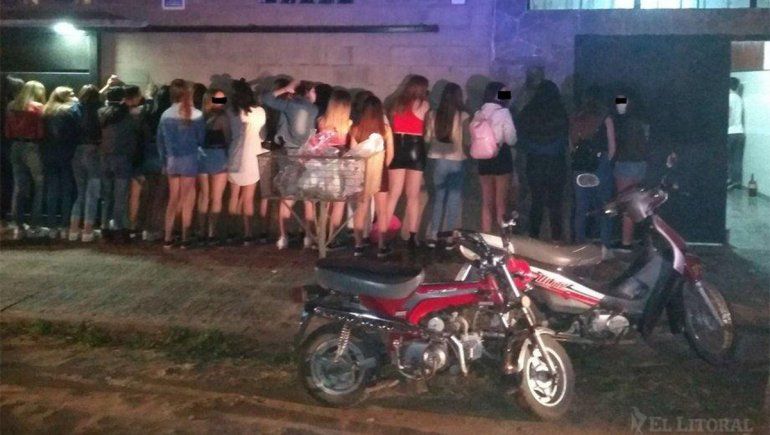 Pibe de 16 hizo una fiesta en cuarentena con 150 personas
