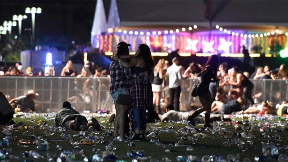 Estado Islámico se adjudicó el atentado que dejó al menos 58 muertos y 500 heridos en Las Vegas 