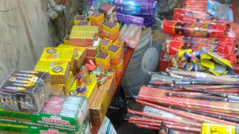 Los productos estaban guardados en el living de la vivienda.