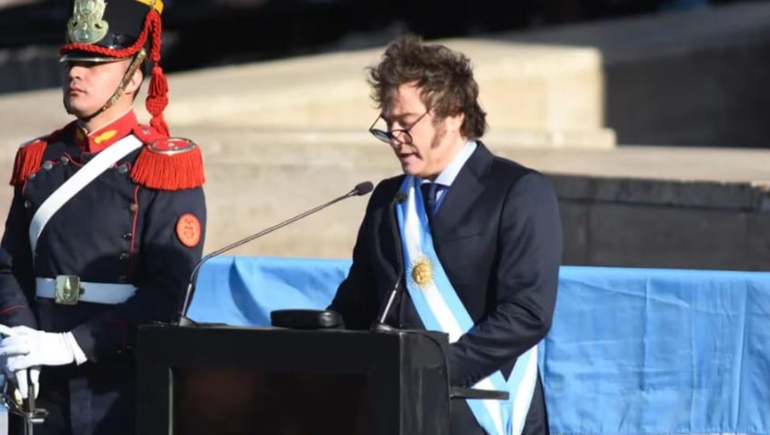 Javier Milei no irá a Rosario por el Día de la Bandera pero participará de otro acto