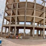 La obra de cinco niveles de la mutual de los obreros de la construcción en Añelo. | LM Neuquen La obra de cinco niveles de la mutual de los obreros de la construcción en Añelo.