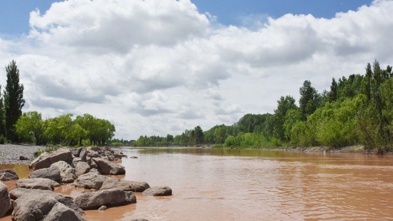 Los ríos seguirán bajos. Las lluvias recientes no fueron aprovechadas.