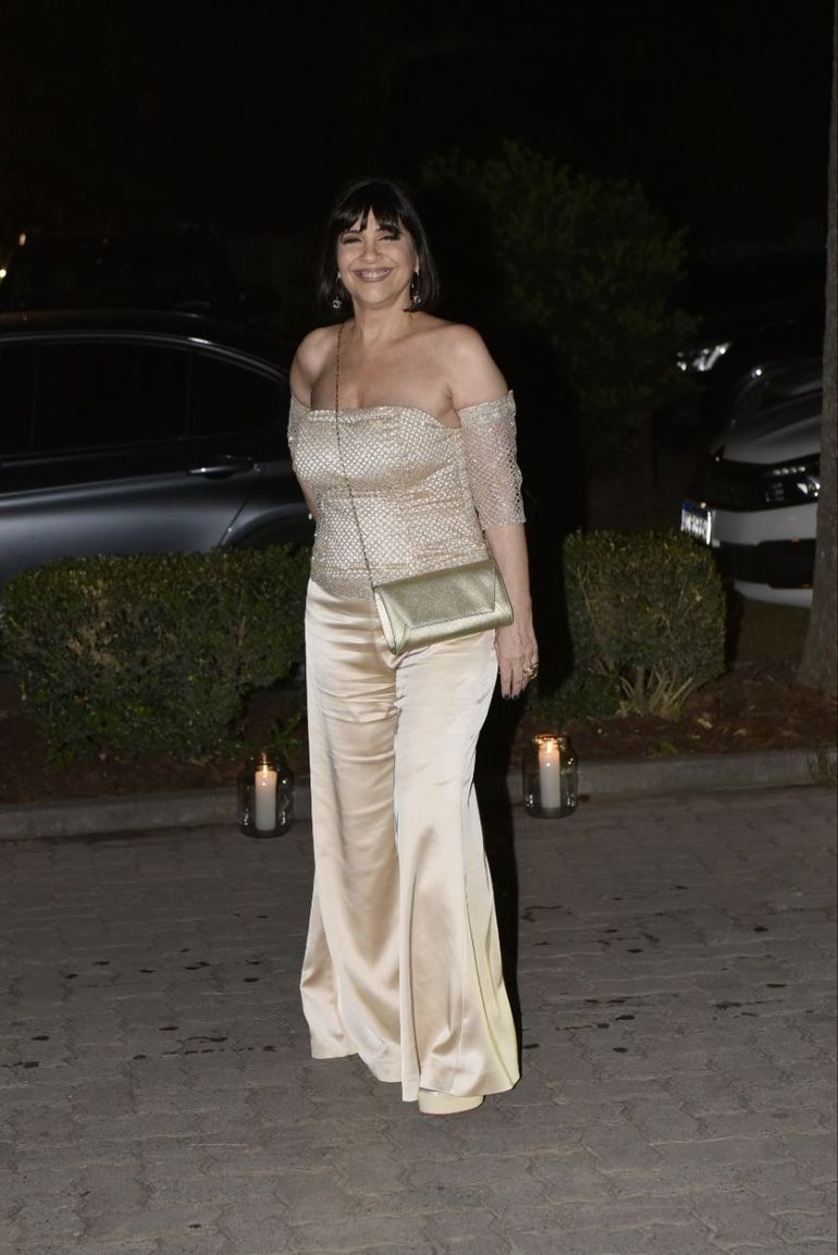 Entre la larga lista de famosos invitados se encontraba Elizabeth Vernaci.