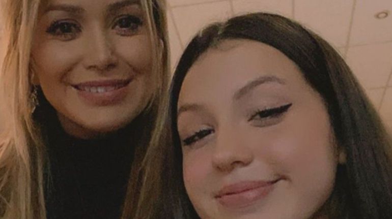 Karina La Princesita y su hija.