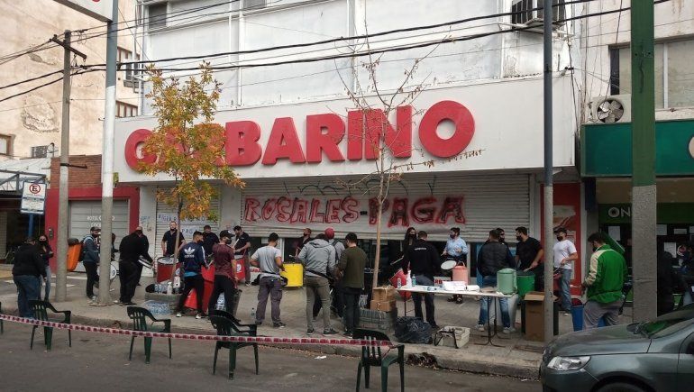 En Neuquén, los trabajadores de Garbarino esperan respuestas