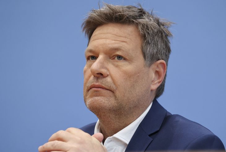 FOTO DE ARCHIVO: El ministro alemán de Economía y Cambio Climático, Robert Habeck.