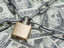 El cepo cambiario, una medida transitoria que quedó instalada en forma casi permanente en la economía argentina. El cepo cambiario, una medida transitoria que quedó instalada en forma casi permanente en la economía argentina.