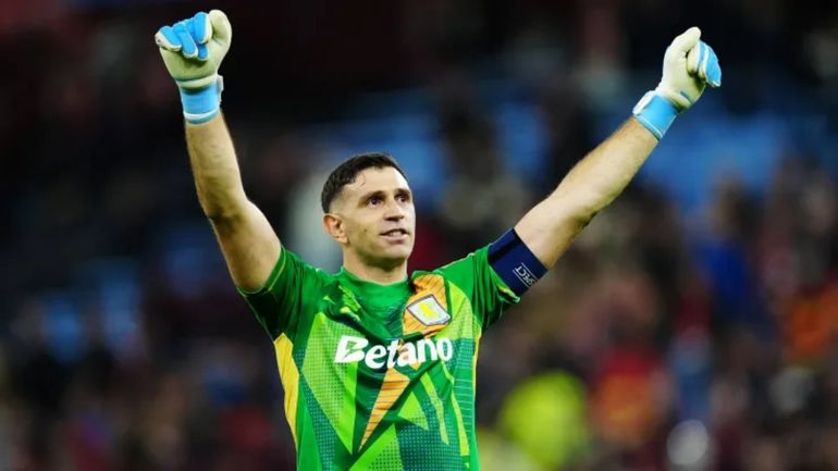 Dibu Martínez dijo que se retirará en uno de los momentos más felices de su carrera.