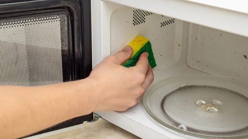 Existe un truco casero, rápido y efectivo que ayuda a eliminar la suciedad sin recurrir a productos antigrasa ni detergentes. | LM Neuquen Existe un truco casero, rápido y efectivo que ayuda a eliminar la suciedad sin recurrir a productos antigrasa ni detergentes.