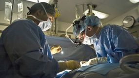 Cada vez más vasectomías en Comodoro Rivadavia: en una clínica cuentan que pasaron de una o dos a 20 o más por mes. | LM Neuquen Cada vez más vasectomías en Comodoro Rivadavia: en una clínica cuentan que pasaron de una o dos a 20 o más por mes.