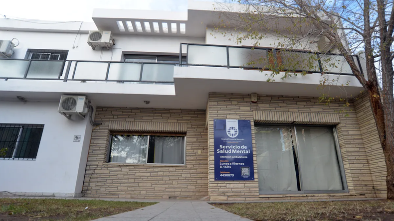 Una vecina pide desespereadamente que su hermanos se atendido por problemas de salud mental. | LM Neuquen Una vecina pide desespereadamente que su hermanos se atendido por problemas de salud mental.