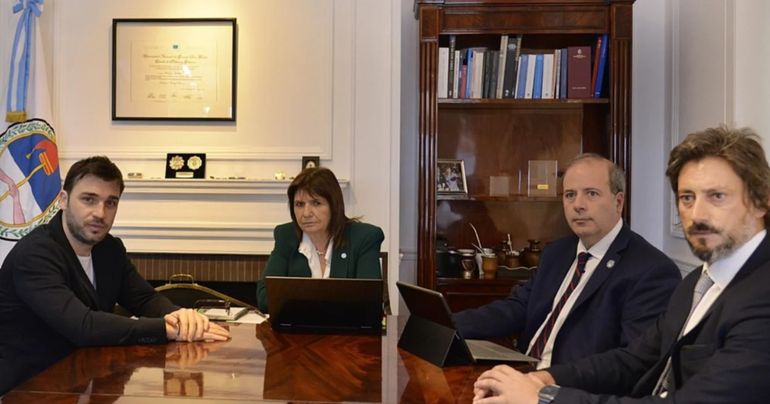 El gobernador de Chubut participó de un encuentro en el Ministerio de Seguridad de la Nación. El gobernador de Chubut participó de un encuentro en el Ministerio de Seguridad de la Nación.