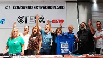 Tras la convocatoria del Gobierno, CTERA anunció un paro nacional con movilización