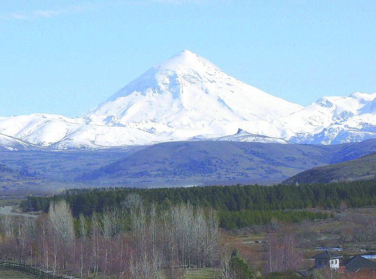 Todo seguirá como hasta ahora en el manejo del volcán Lanín. Todo seguirá como hasta ahora en el manejo del volcán Lanín.