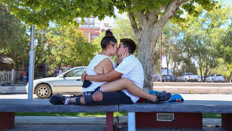 El motivo que dio lugar al Día de San Valentín –o Día de los Enamorados- es el del reconocimiento a San Valentín de Roma. El motivo que dio lugar al Día de San Valentín –o Día de los Enamorados- es el del reconocimiento a San Valentín de Roma.
