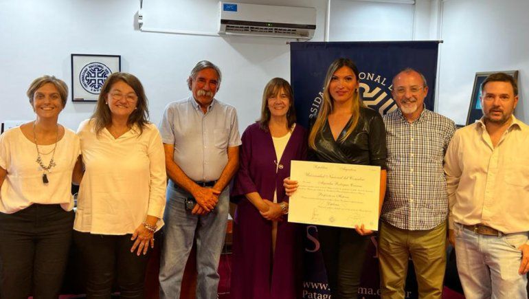 Profesora de historia trans pudo rectificar su diploma: Ahora sí