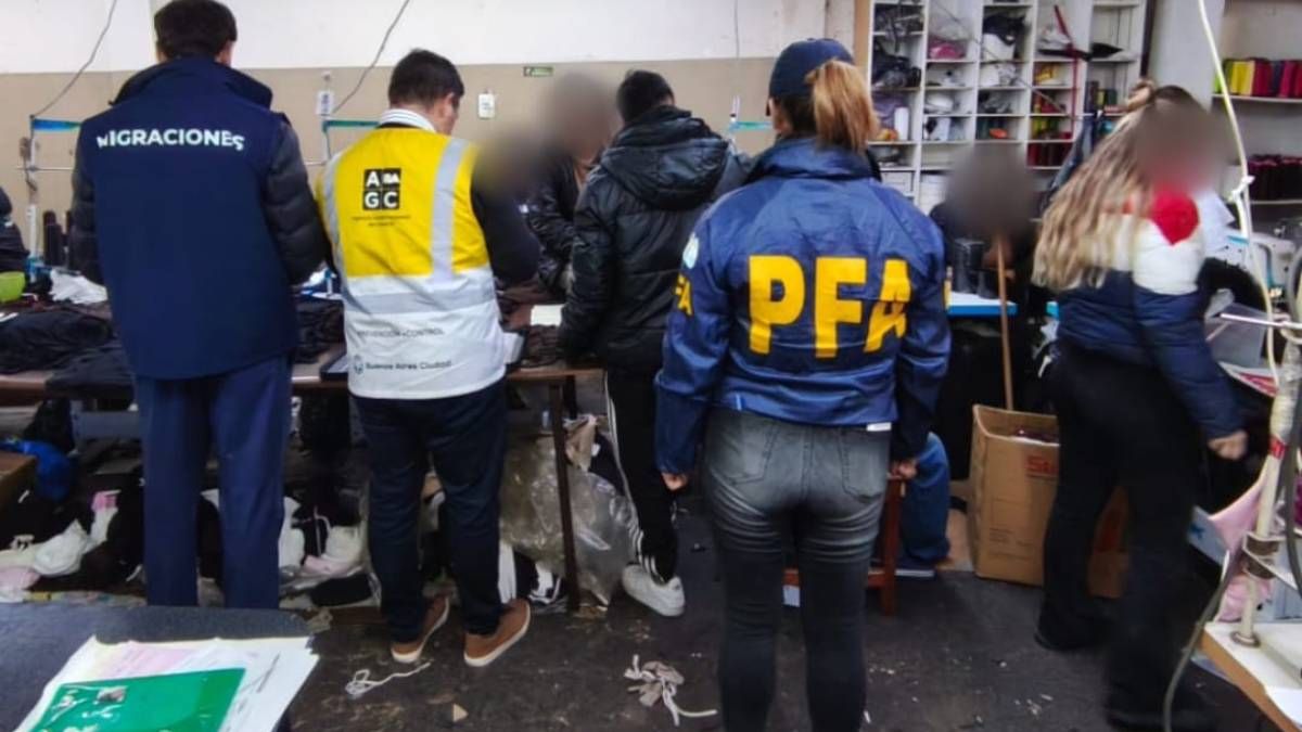 Explotación laboral: rescataron a 16 trabajadores de un taller clandestino
