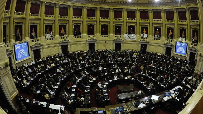Avanza en Diputados la ley de compre argentino