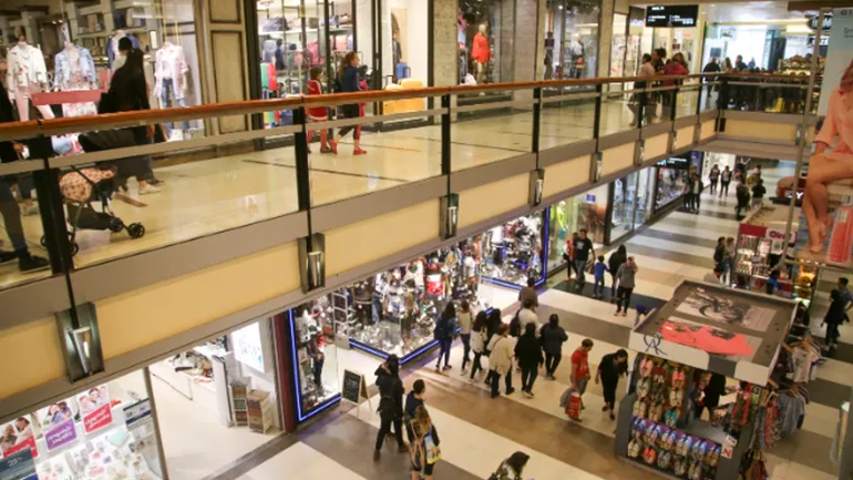 El consumo en los shoppings es el menos afectado por la crisis