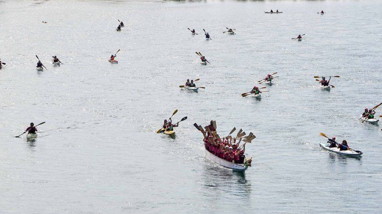 Cien remos se unieron contra el cáncer de mama