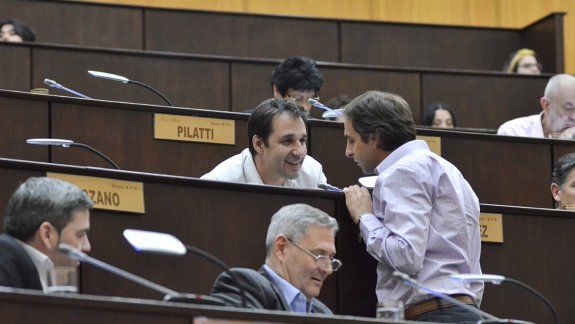 Claudio Domínguez (MPN) y Juan Monteiro (Cambiemos) en la sesión de la polémica por las regalías.