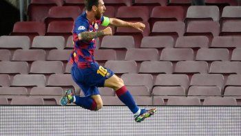 primer tiempo intenso: messi hizo un golazo, le anularon otro y sufrio dolencia primer tiempo intenso: messi hizo un golazo, le anularon otro y sufrio dolencia