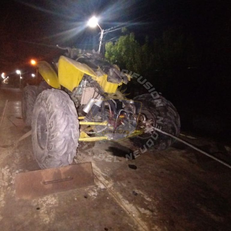 Así quedo el cuatriciclo que manejaba el joven fallecido en Cutral Co. Así quedo el cuatriciclo que manejaba el joven fallecido en Cutral Co.