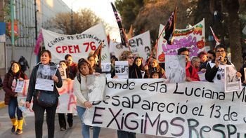 Nueva marcha en reclamo de la aparición de Luciana Muñoz en Neuquén / Foto Nueva marcha en reclamo de la aparición de Luciana Muñoz en Neuquén / Foto