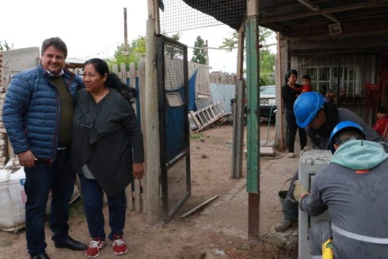 Inician obras para llevar gas natural a Toma Argentina II