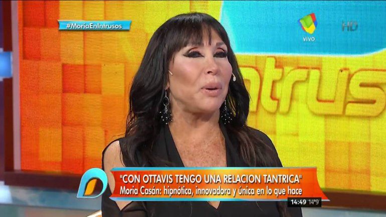 La vedette pondrá a funcionar su famosa lengua karateca.