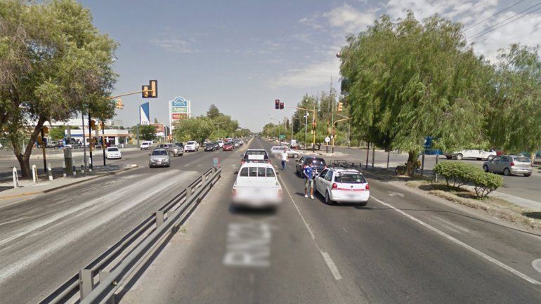 Sigue la ola de robos a conductoras en los semáforos