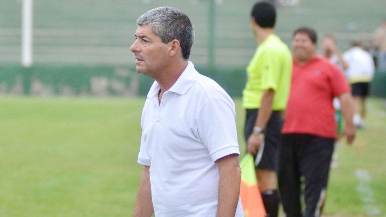 El ex Rincón Daniel Olea debuta como DT de Maronese ante Petrolero.