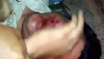 citaron a un hombre que acosaba a una nena de 13 anos y le dieron una paliza