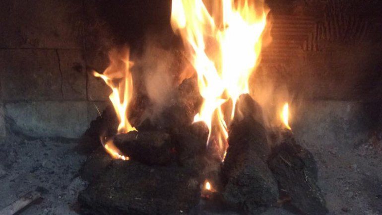 José y Cristina hace un tiempo comenzaron el proyecto que propone un cambio en la manera de hacer fuego para comer o para calefaccionar.