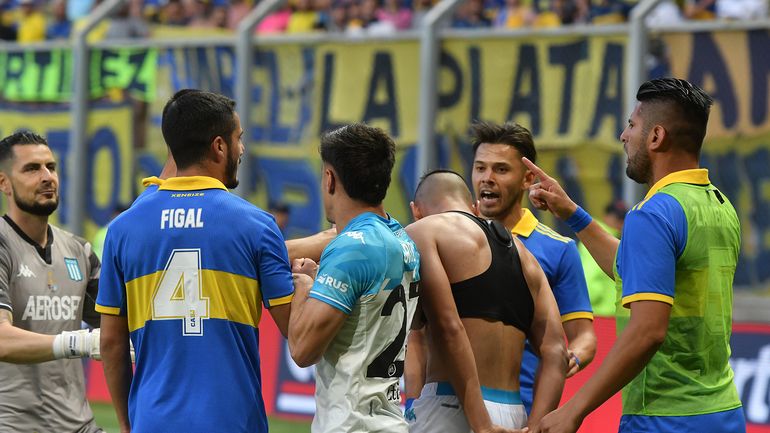 Boca y Racing sería los principales beneficiados en caso de que se aprueba la amnistía para el inicio de la Liga Profesional de Fútbol.