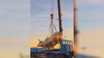 Instalaron la réplica de una icónica escultura vinculada al ascenso de los mercados. 