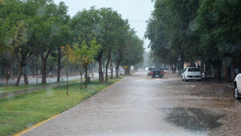Emiten alerta por tormentas fuertes para el este neuquino