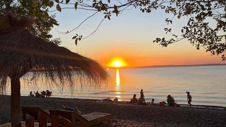 Verano 2026 en Mari Menuco: cuánto salen los campings para poder disfrutar el lago | LM Neuquen Verano 2026 en Mari Menuco: cuánto salen los campings para poder disfrutar el lago