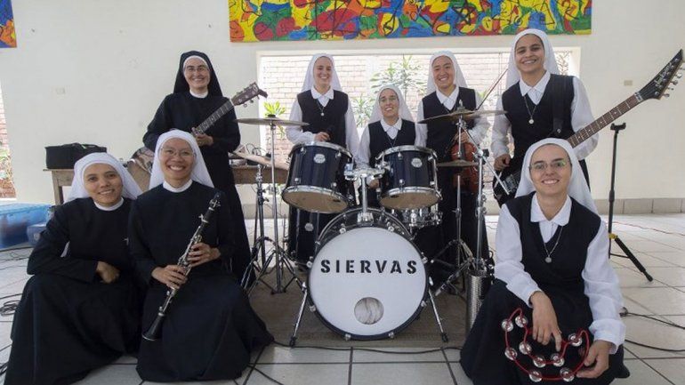 La banda de rock de monjas que va a ver Francisco