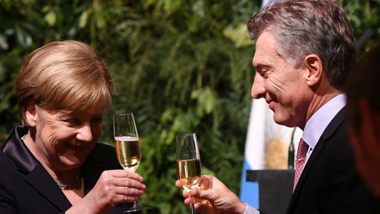 En la cena en el CCK, Macri agradeció el apoyo de Merkel