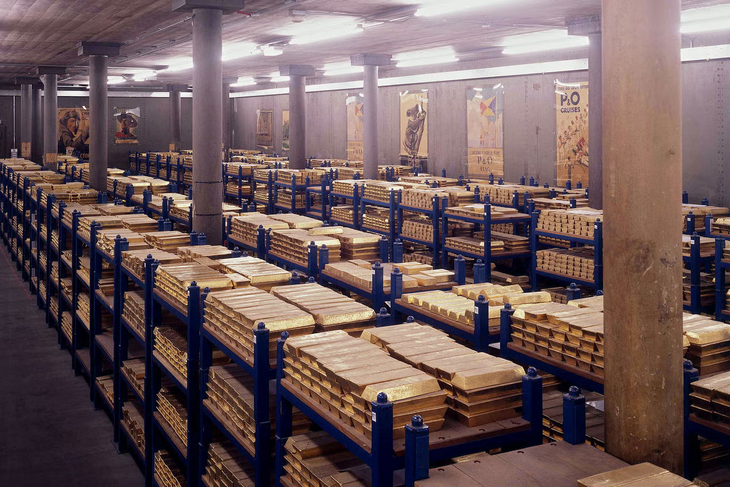 Oro recuperado de e-waste: The Royal Mint cierra el ciclo y convierte basura digital en joyería de lujo y recursos estratégicos.