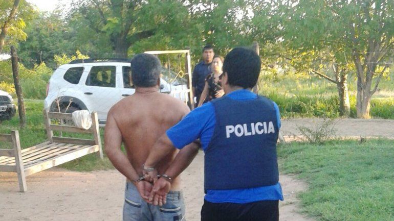 La policía santiagueña detuvo al hombre acusado de prostituir a su hija.
