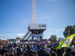 PAE comenzará a perforar en noviembre un nuevo pozo shale en Cerro Dragón. PAE comenzará a perforar en noviembre un nuevo pozo shale en Cerro Dragón.