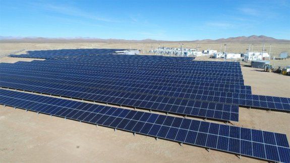 Jujuy inauguró la primera central híbrida térmica-fotovoltaica del país