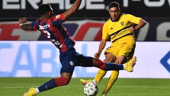 Miguel Merentiel convierte el gol de Boca en el empate contra San Lorenzo. Unas horas después, desde el club confirmaron que comprarán el 70% del pase. En total, entre lo que pagó por el préstamo y lo que invierte ahora, el Xeneize pondrá casi cuatro millones de dólares. Miguel Merentiel convierte el gol de Boca en el empate contra San Lorenzo. Unas horas después, desde el club confirmaron que comprarán el 70% del pase. En total, entre lo que pagó por el préstamo y lo que invierte ahora, el Xeneize pondrá casi cuatro millones de dólares.