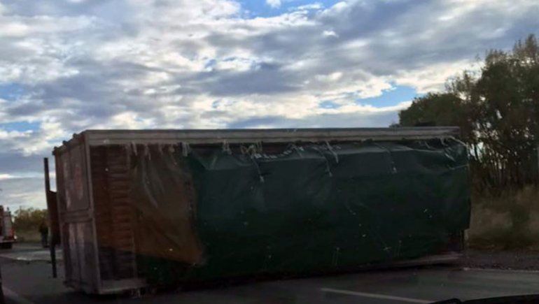 Dos personas murieron en un choque frontal sobre la Ruta 151